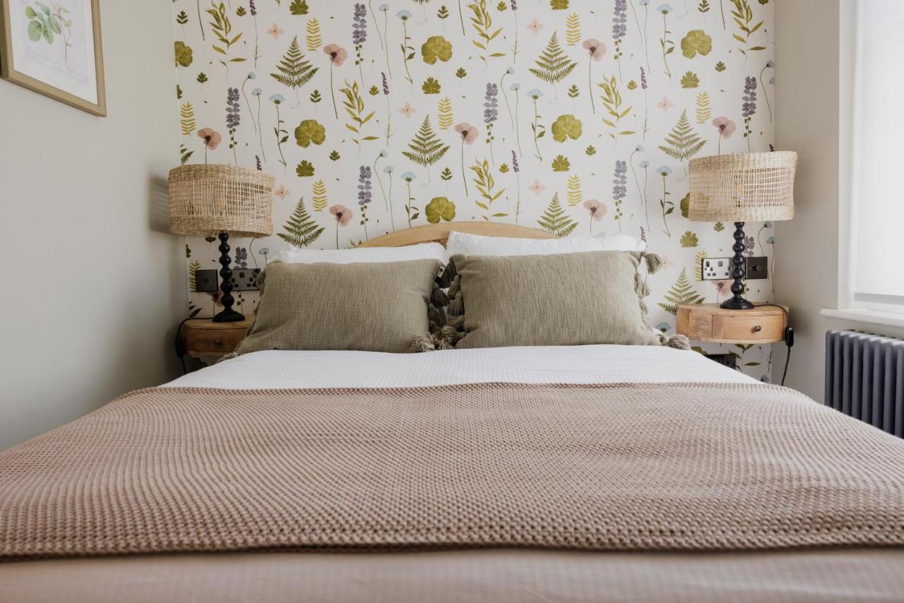 The George & Dragon Hotel Westerham Bagian luar foto