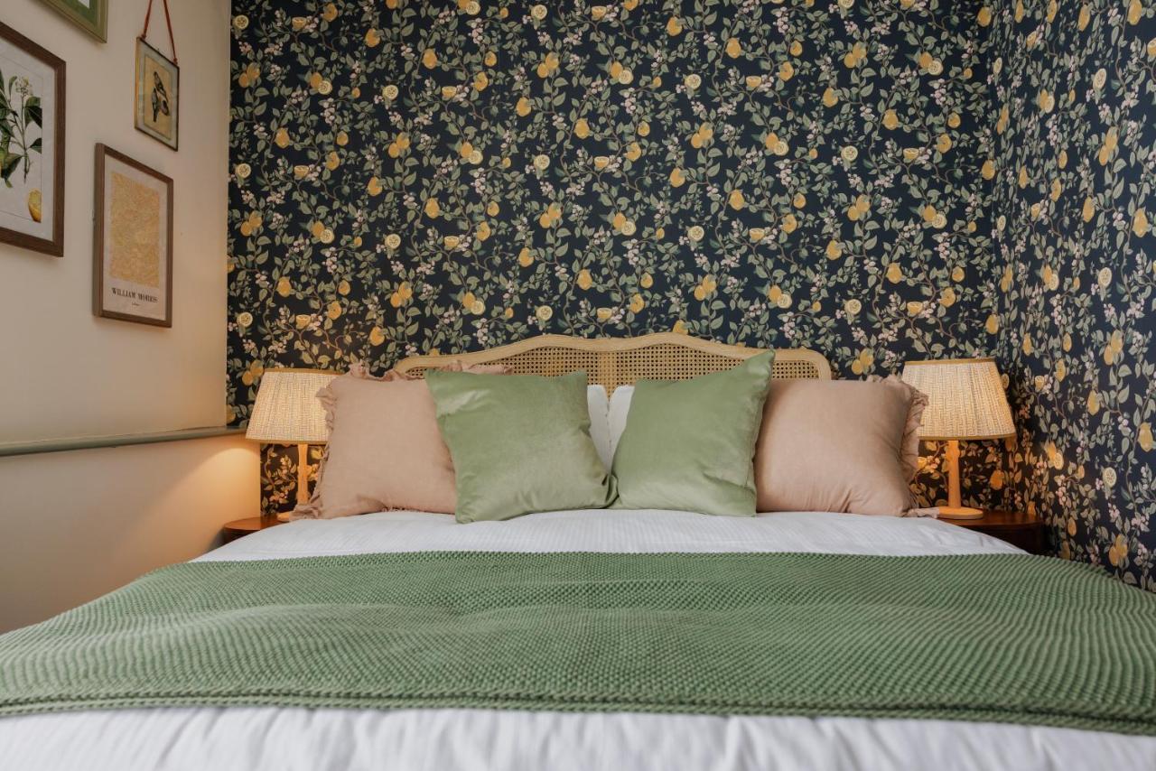 The George & Dragon Hotel Westerham Bagian luar foto